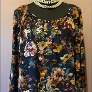 SAMI & JO FLOWERY LONG SLEEVE BLOUSE.